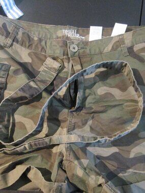 Ladies sz 18 Camo shorts by Time and Tru